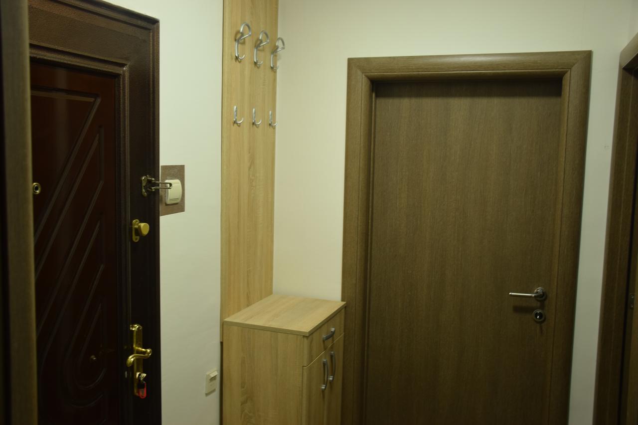 Comfort Inn Apartment 2 Novi Pazar Exteriör bild